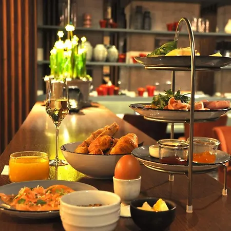 Hotel U Eat&sleep 4*